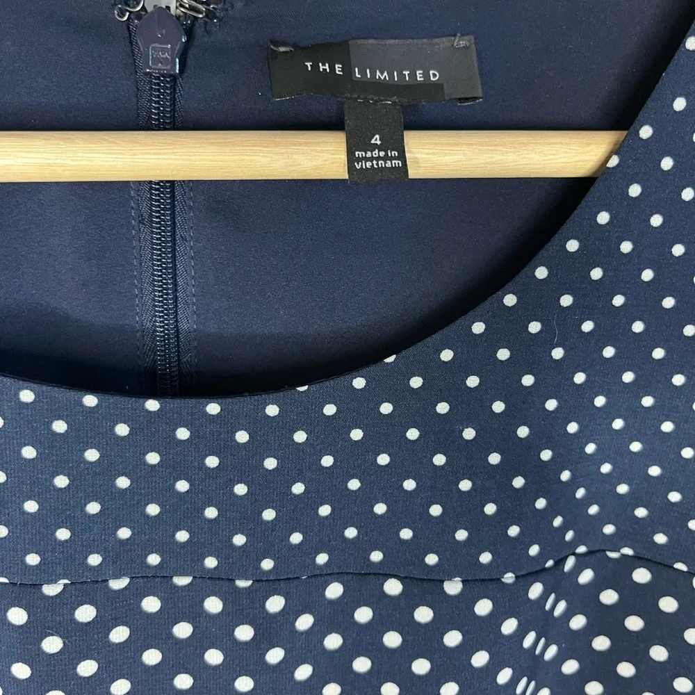 👗The Limited navy blue white white polka-dot knee length dress w/ flare,… - Picture 3 of 10